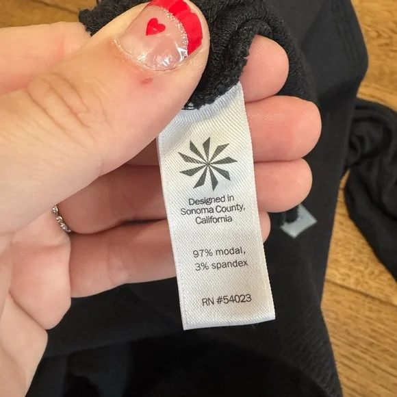 Athleta Restore Slim Ruched Legging in Black Size XS - Picture 4 of 5